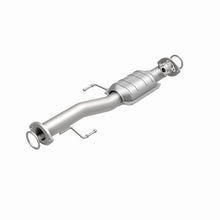 Load image into Gallery viewer, MagnaFlow Direct Fit Catalytic Converter 99-02 4Runner 3.4L rear OEM