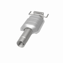 Load image into Gallery viewer, MagnaFlow Direct Fit Catalytic Converter Gm
