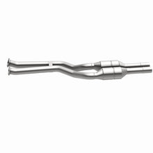 Load image into Gallery viewer, MagnaFlow Direct Fit Catalytic Converter BMW 3 01-06 Rear OEM