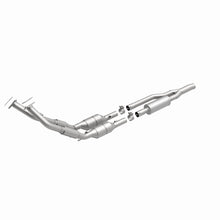 Load image into Gallery viewer, MagnaFlow Direct Fit Catalytic Converter TT QUATTRO-08 3.2L OEM