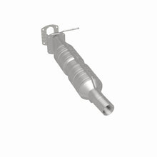 Load image into Gallery viewer, MagnaFlow Direct Fit Catalytic Converter 05-07 Ford F-Series Rear