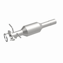 Load image into Gallery viewer, MagnaFlow Direct Fit Catalytic Converter 06 Focus ZX3 2.0/2.3L