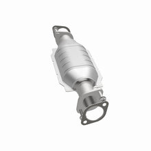 Load image into Gallery viewer, MagnaFlow Direct Fit Catalytic Converter 05-10 Kia Sportage 2.7L