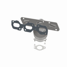 Load image into Gallery viewer, MagnaFlow Direct Fit Catalytic Converter 01-05 Ford Escape 3.0L