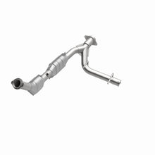 Load image into Gallery viewer, MagnaFlow Direct Fit Catalytic Converter 03-04 Exped Passenger Side 4.6L