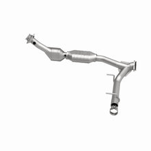 Load image into Gallery viewer, MagnaFlow Direct Fit Catalytic Converter 03 Lincoln Navigator 5.4L