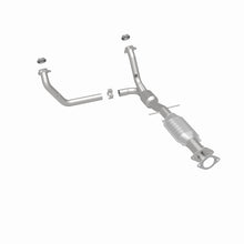 Load image into Gallery viewer, MagnaFlow Direct Fit Catalytic Converter Chevy S-10 00-02 OEM