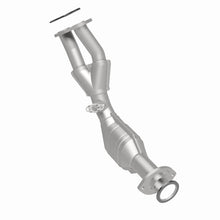 Load image into Gallery viewer, MagnaFlow Direct Fit Catalytic Converter 01-04 Toyota Tacoma 2.7L