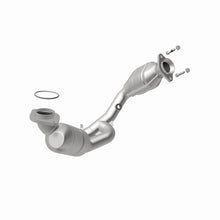 Load image into Gallery viewer, MagnaFlow Direct Fit Catalytic Converter 00-03 Ford Taurus 3.0L