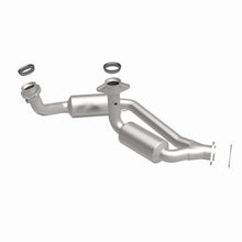 Load image into Gallery viewer, MagnaFlow Direct Fit Catalytic Converter Taurus 92-95
