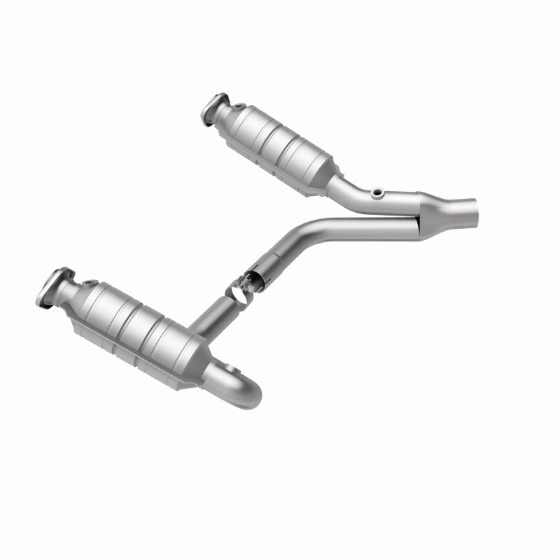 MagnaFlow Direct Fit Catalytic Converter RAIDER- 2006 8 4.7L OEM