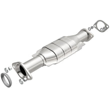 Load image into Gallery viewer, MagnaFlow Direct Fit Catalytic Converter 01-02 Montero 3.5L Rear
