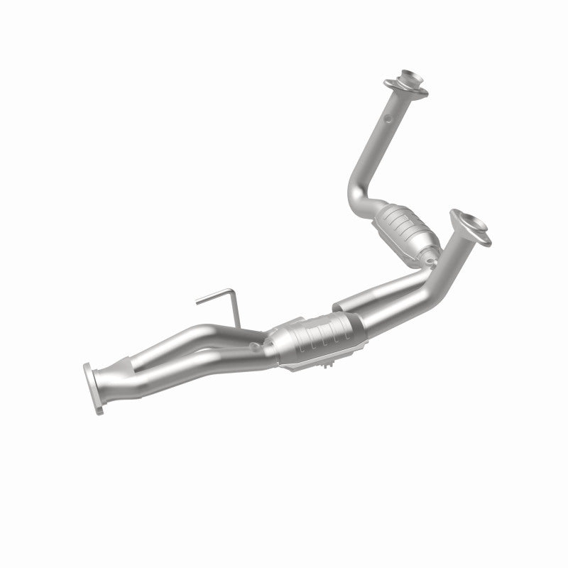 MagnaFlow Direct Fit Catalytic Converter 07-08 Jeep G/C OEM