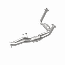 Load image into Gallery viewer, MagnaFlow Direct Fit Catalytic Converter 07-08 Jeep G/C OEM