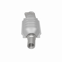 Load image into Gallery viewer, MagnaFlow Direct Fit Catalytic Converter 05-07 Ford Freestyle 3.0L