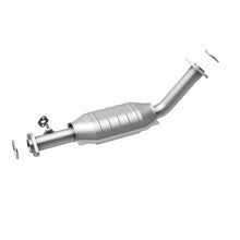 Load image into Gallery viewer, MagnaFlow Direct Fit Catalytic Converter 00-02 Toyota Tundra 4.7L