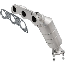 MagnaFlow Direct Fit Catalytic Converter 04-05 Suz Verona2.5 Manifold Rear