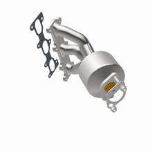 Load image into Gallery viewer, MagnaFlow Direct Fit Catalytic Converter 05-07 Kia Sportage 2.7L Passenger Side