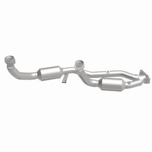 Load image into Gallery viewer, MagnaFlow Direct Fit Catalytic Converter 99-00 Windstar 3.0L V6
