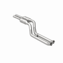 Load image into Gallery viewer, MagnaFlow Direct Fit Catalytic Converter BMW 3 01-06 Rear OEM