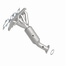 Load image into Gallery viewer, MagnaFlow Direct Fit Catalytic Converter 2006 Ford Fusion/Mercury Milan 2.3L