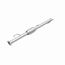 Load image into Gallery viewer, MagnaFlow Direct Fit Catalytic Converter 00-04 Tundra Rear 3.4L
