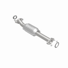 Load image into Gallery viewer, MagnaFlow Direct Fit Catalytic Converter 2002 Suzuki Aerio 2.0L