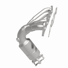 Load image into Gallery viewer, MagnaFlow Direct Fit Catalytic Converter 97-01 Camry 2.2 manif OEM