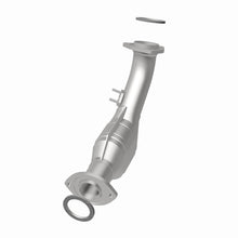 Load image into Gallery viewer, MagnaFlow Direct Fit Catalytic Converter 02-04 Tacoma 3.4L front 50S