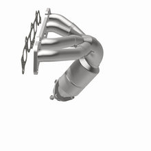 Load image into Gallery viewer, MagnaFlow Direct Fit Catalytic Converter 97-01 Camry 2.2 manif OEM