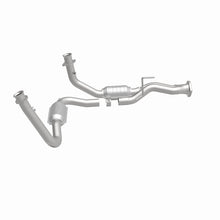 Load image into Gallery viewer, MagnaFlow Direct Fit Catalytic Converter 05-06 Jeep Grand Cherokee 3.7L Y-Pipe Assembly