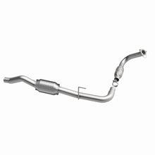 Load image into Gallery viewer, MagnaFlow Direct Fit Catalytic Converter GM 01-02 2500 DS 6L OEM
