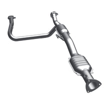 Load image into Gallery viewer, MagnaFlow Direct Fit Catalytic Converter Astro 00-04 4.3L OEM