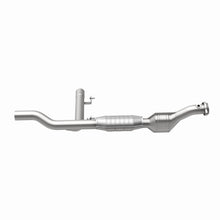 Load image into Gallery viewer, MagnaFlow Direct Fit Catalytic Converter 97-98 Ford Trucks 4.6L