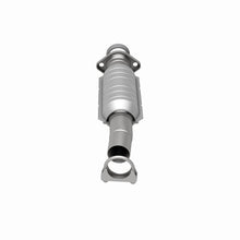 Load image into Gallery viewer, MagnaFlow Direct Fit Catalytic Converter 04-06 Toyota Sienna 3.3L AWD Rear