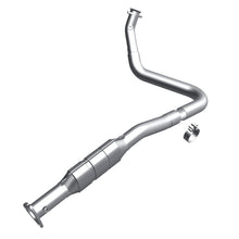 Load image into Gallery viewer, MagnaFlow Direct Fit Catalytic Converter 99-02 Dodge Dakota 2.5L 2WD