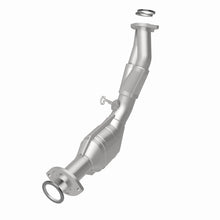 Load image into Gallery viewer, MagnaFlow Direct Fit Catalytic Converter 01-04 Toyota Tacoma Front 2.7L