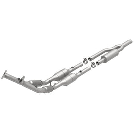 MagnaFlow Direct Fit Catalytic Converter 06- Audi A3 Quattro 3.2L