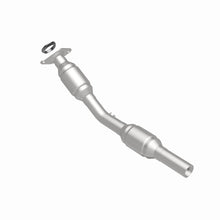 Load image into Gallery viewer, MagnaFlow Direct Fit Catalytic Converter Converter 05-08 Toyota Corolla 1.8L