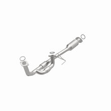 Load image into Gallery viewer, MagnaFlow Direct Fit Catalytic Converter California Grade CARB Compliant 95-97 Toyota Avalon