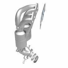 Load image into Gallery viewer, MagnaFlow Direct Fit Catalytic Converter 01-03 Toyota Rav4 2.0L L4
