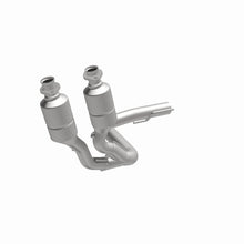 Load image into Gallery viewer, MagnaFlow Direct Fit Catalytic Converter 99-00 Grand Cherokee 4.0L