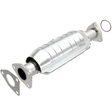 Load image into Gallery viewer, MagnaFlow Direct Fit Catalytic Converter 03-04 Honda Pilot 3.5L OEM