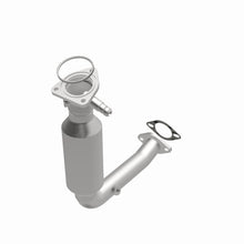 Load image into Gallery viewer, MagnaFlow Direct Fit Catalytic Converter 2000 and 2002 Ford Focus 2.0