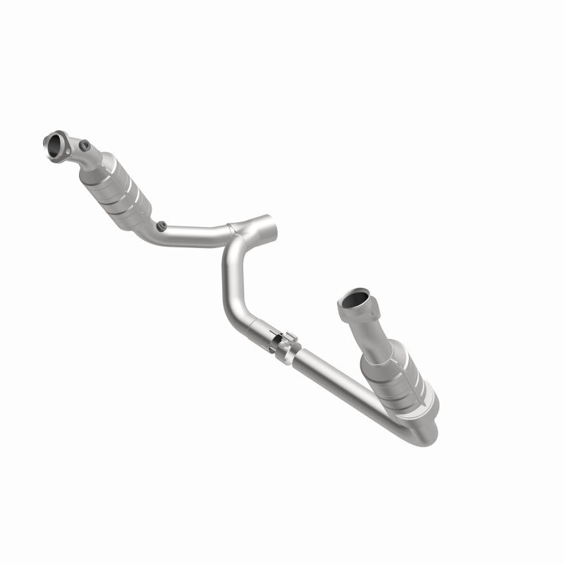 MagnaFlow Direct Fit Catalytic Converter 2006 Dodge RAM 1500 Pickup 5.7L Solid Front Axle
