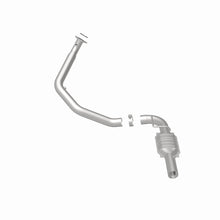 Load image into Gallery viewer, MagnaFlow Direct Fit Catalytic Converter 03-07 GM 2500/3500 D/S OEM