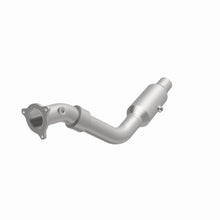 Load image into Gallery viewer, MagnaFlow Direct Fit Catalytic Converter OEM 2004-2006 Chrysler Pacifica Underbody