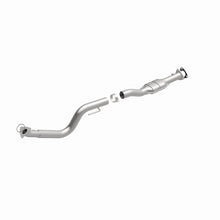 Load image into Gallery viewer, MagnaFlow Direct Fit Catalytic Converter 03-07 GM 2500/3500 Passenger Side