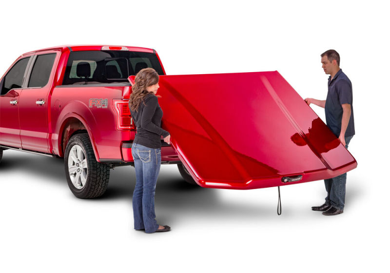 UnderCover 16-20 Toyota Tacoma 5ft Elite LX Bed Cover - Quicksand (Req Factory Deck Rails)