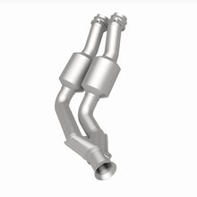 Load image into Gallery viewer, MagnaFlow Direct Fit Catalytic Converter 1995-1997 Jaguar Vanden Plas/ XJ6 4.0